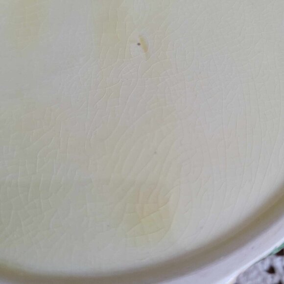 SylvaC # 4816 - Vintage Tatched Cottage Pottery Lidded Trinket Box - Picture 3 of 10